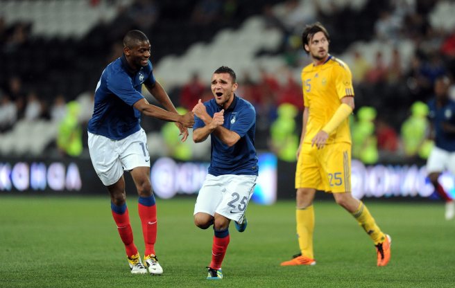 Football : Ukraine / France - match amical - 06/06/2011 -Donbass Arena (Donetsk) - Marvin MARTIN (fra) - Abou DIABY (fra) - Artem MILEVSKIY (ukr)